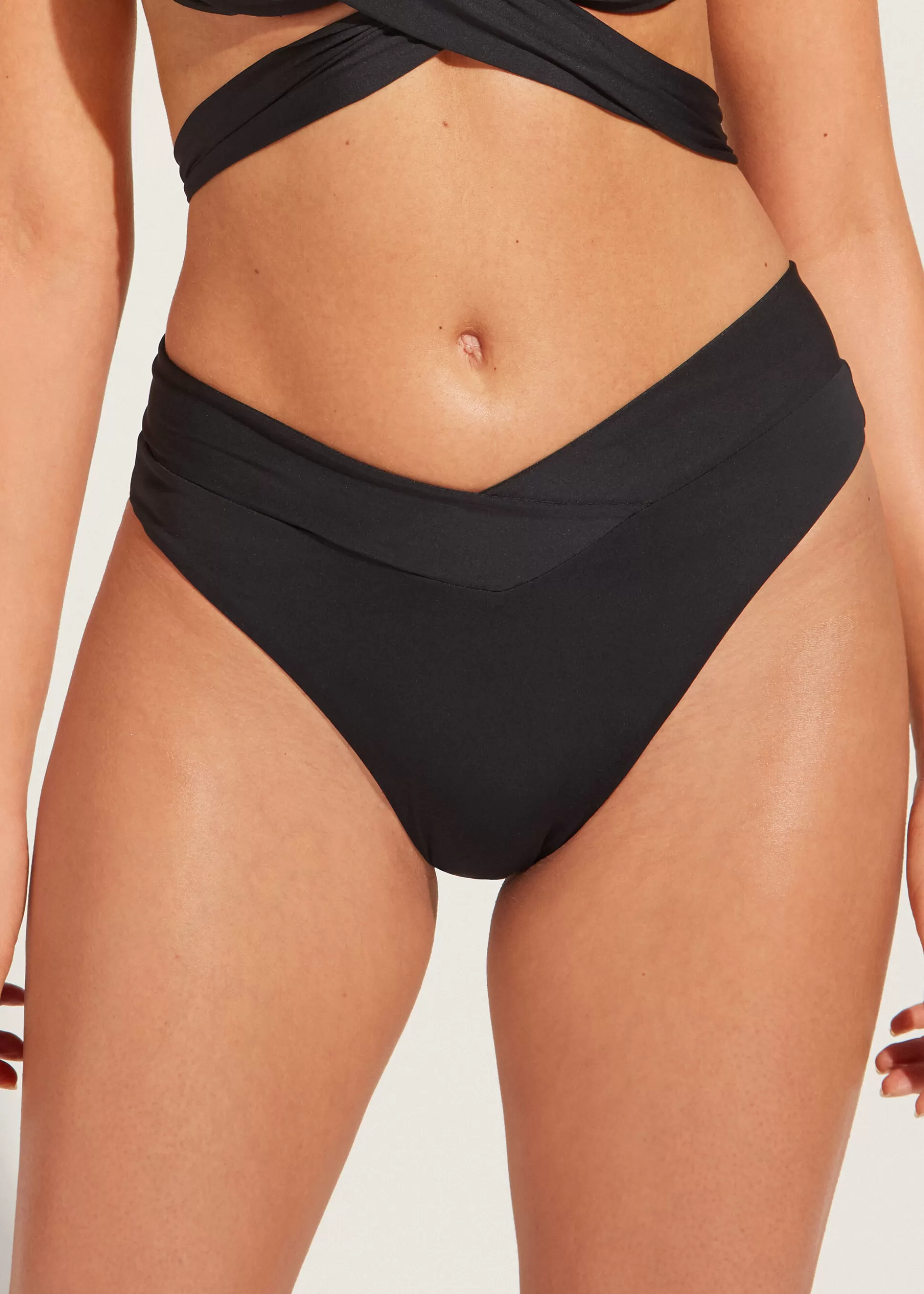 Bas De Maillot Bresilien Taille Haute Avec Coupe En V Indonesia*Calzedonia Hot