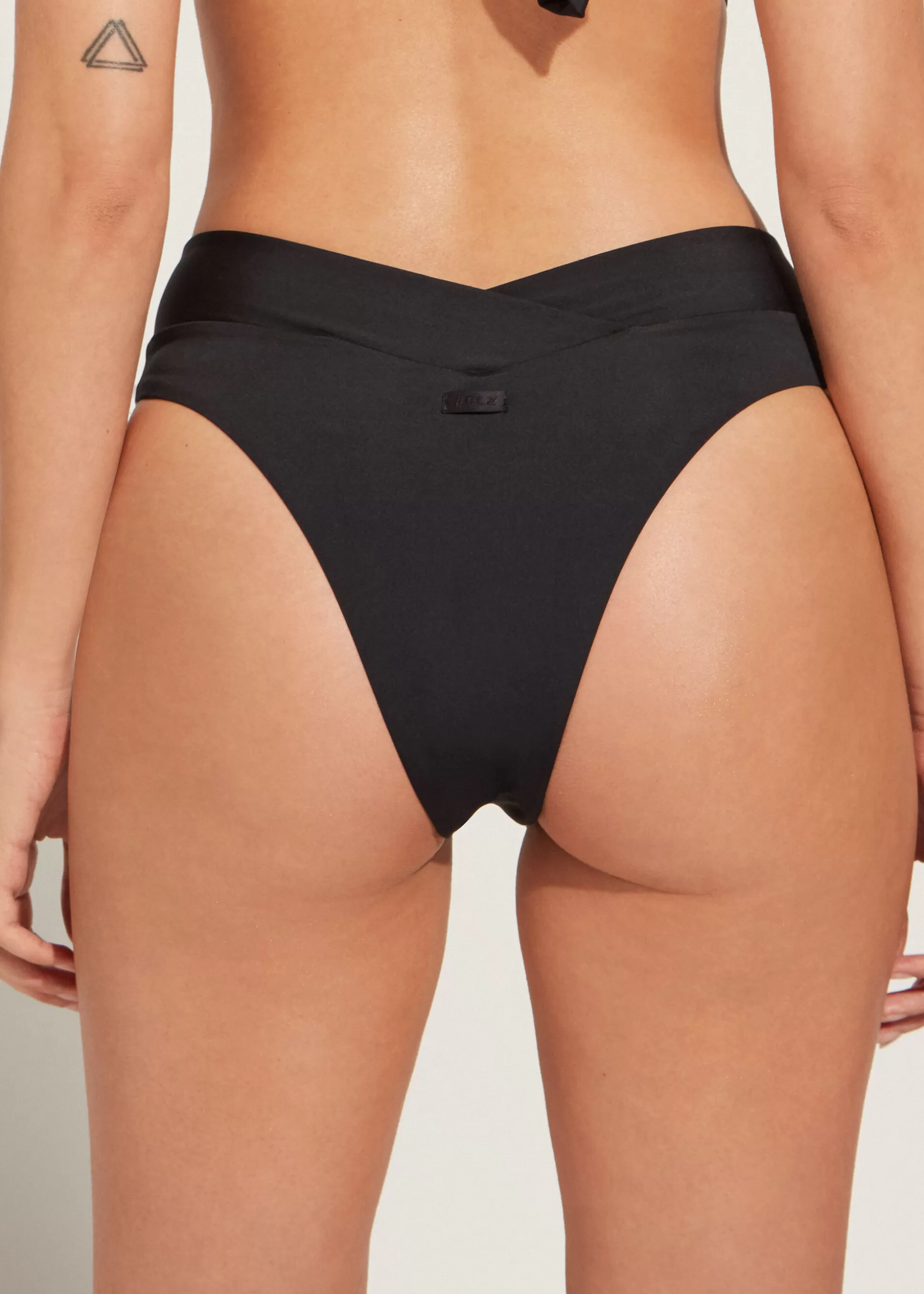 Bas De Maillot Bresilien Taille Haute Avec Coupe En V Indonesia*Calzedonia Hot