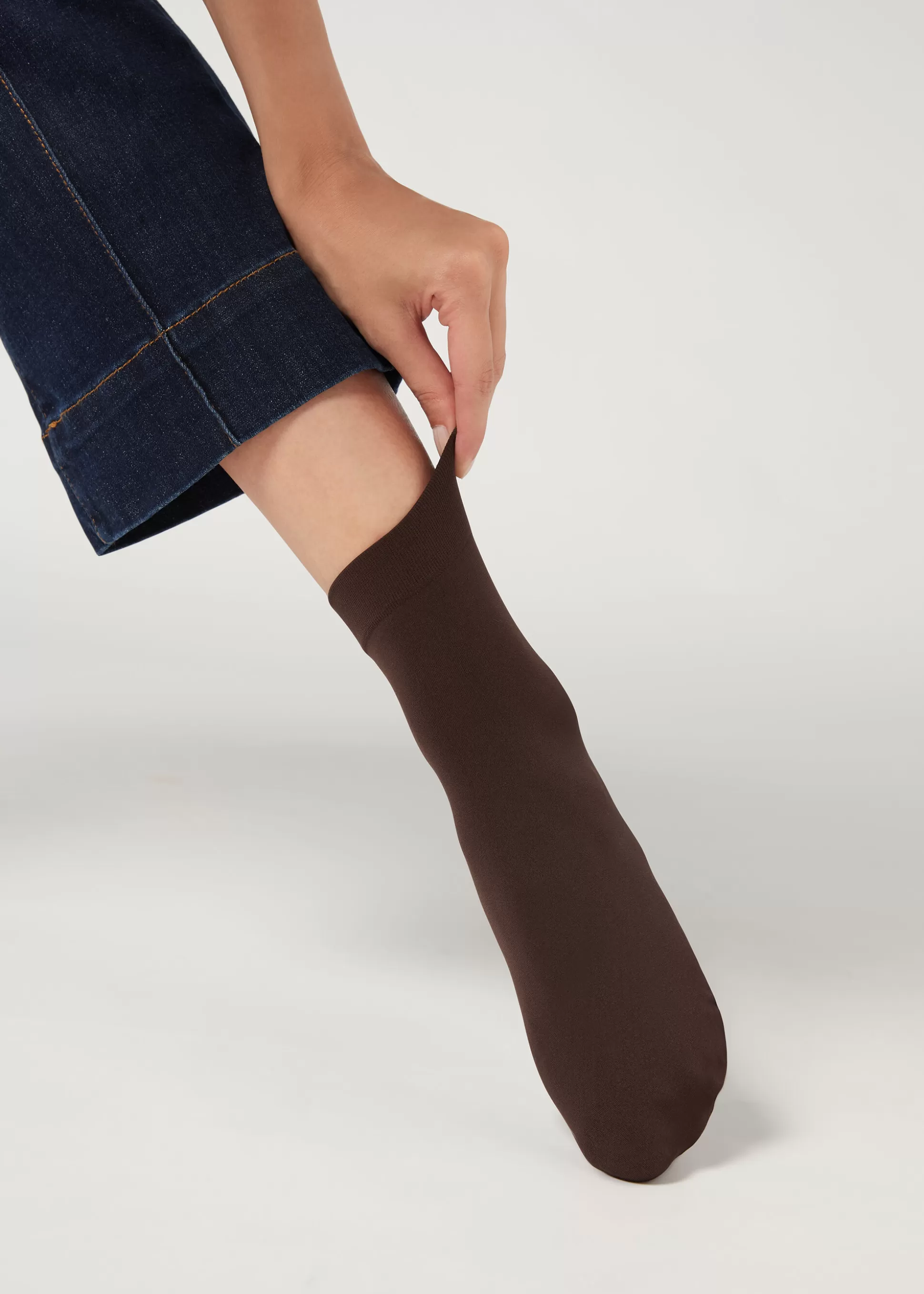 Chaussettes 50 Deniers Au Toucher Doux*Calzedonia Discount