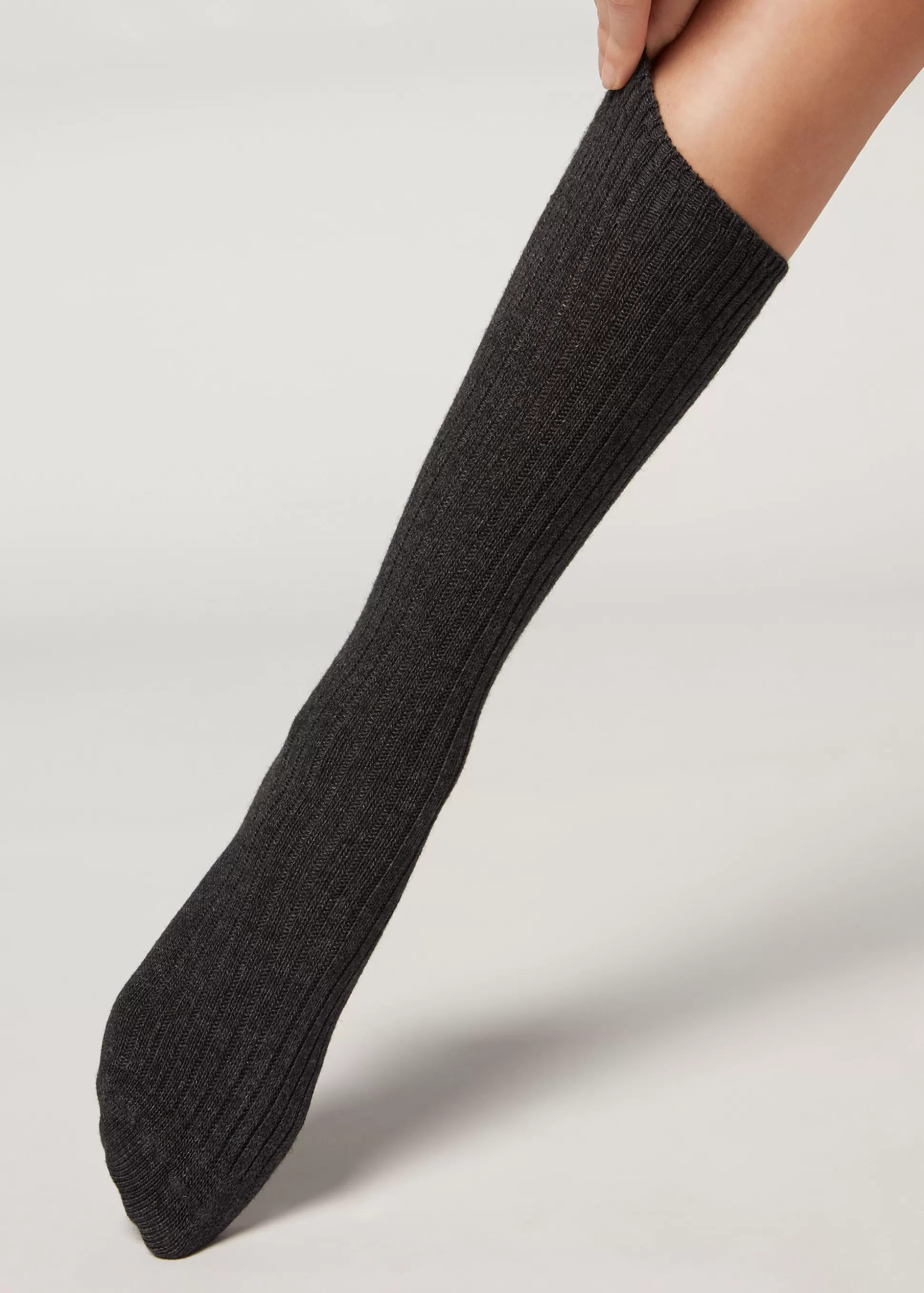 Chaussettes Courtes Cotelees En Laine Et Cachemire*Calzedonia Best